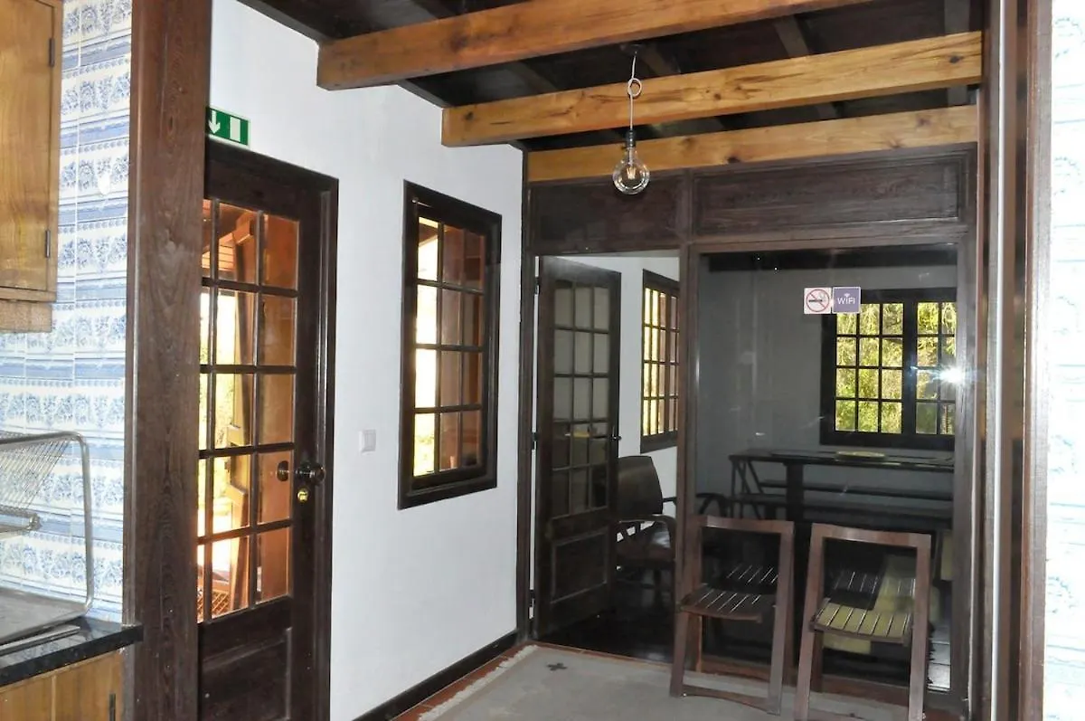 הוילה São Vicente Quinta O Refugio בקתה